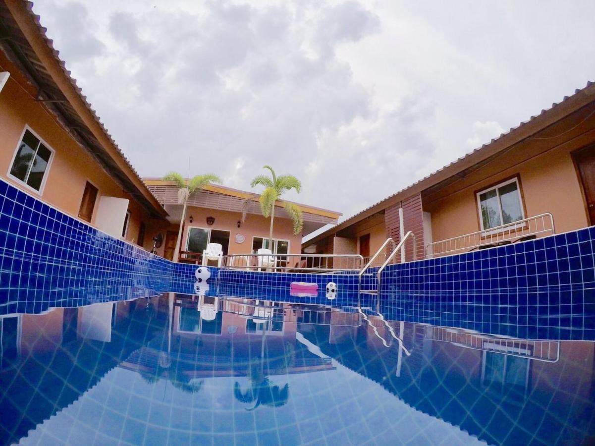 The Windsor Boutique Resort Chumphon Exterior photo